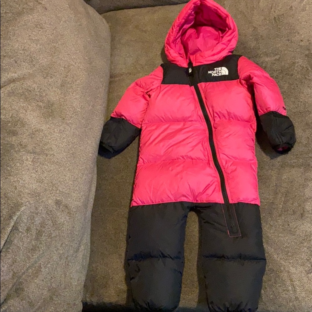 TNF INFANT NUPTSE ONE PIECE - PINK